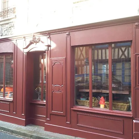 La Maison De *
